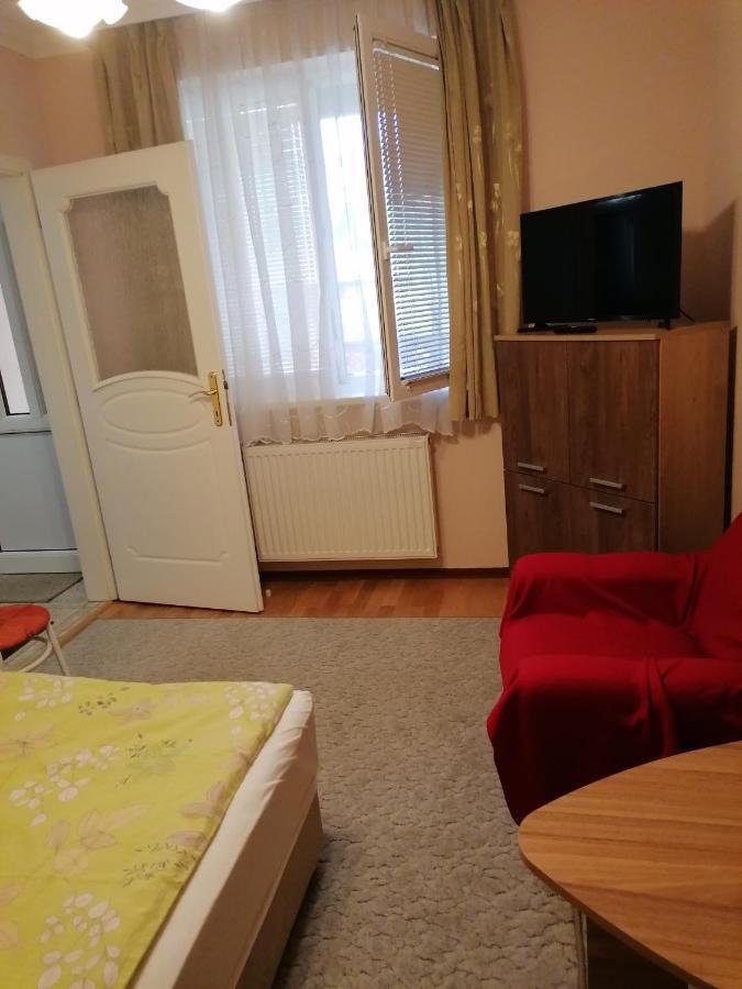 Hajdúszoboszló Kaktuszvirag Apartmanhaz מראה חיצוני תמונה