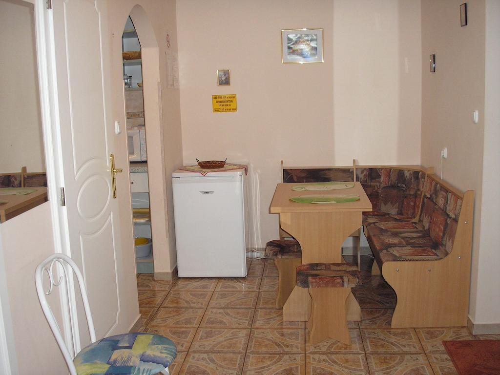 Hajdúszoboszló Kaktuszvirag Apartmanhaz חדר תמונה